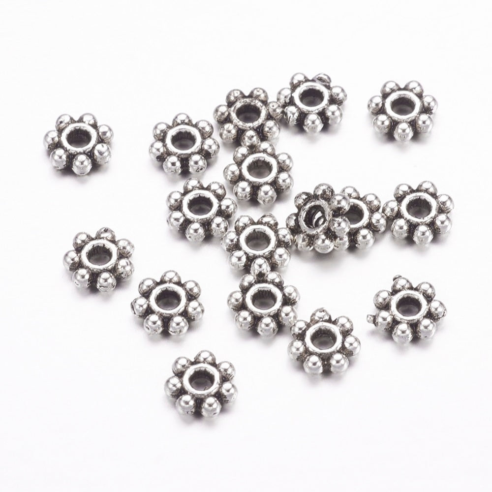 ca 100st antik silverfärgade daisys mellandelar - 4,5mm (Kopia)