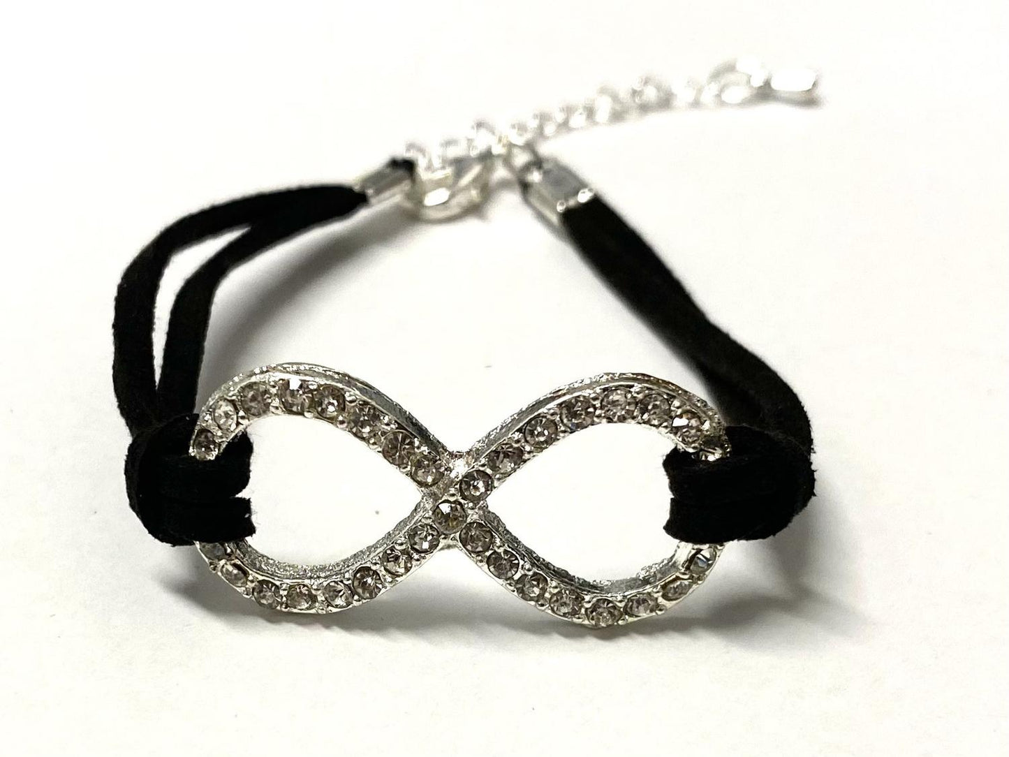 Infinity armband med strass - 1st